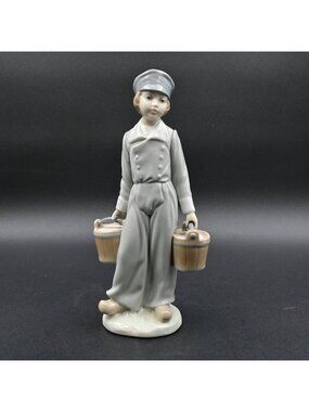 Lladro Boy with Pails Porcelain Figurine 4811 Retired Dutch Boy Carrying Buckets